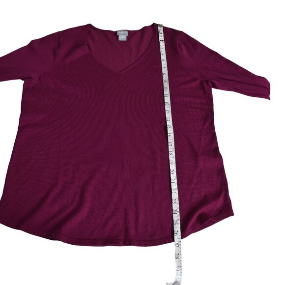Chico's Dark Pink V-Neck Long Sleeve Rayon Blend Soft Sweater Size 2 - Picture 8 of 8